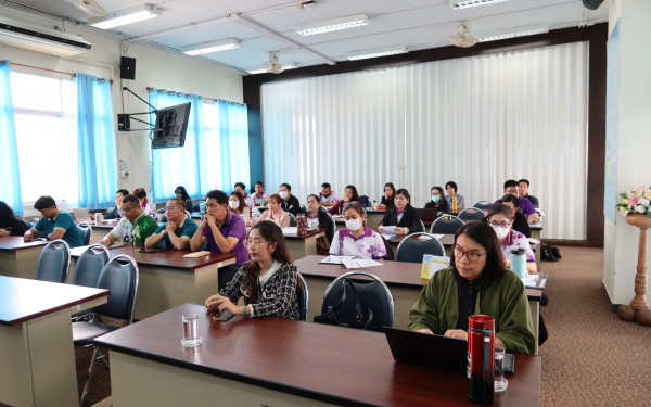 หัวหน้าหน่วยวิจัย3E เป็นวิทยากรบรรยาย ในฐานะผู้เชี่ยวชาญด้านคาร์บอนฟุตพริ้นท์ และจัดทำ workshop แก่บุคลากรและนักศึกษา มหาวิทยาลัยแม่โจ้