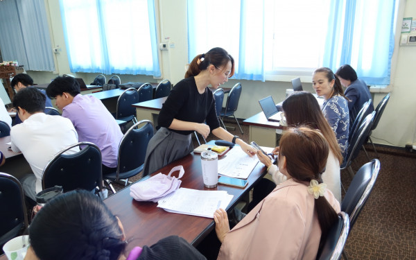 หัวหน้าหน่วยวิจัย3E เป็นวิทยากรบรรยาย ในฐานะผู้เชี่ยวชาญด้านคาร์บอนฟุตพริ้นท์ และจัดทำ workshop แก่บุคลากรและนักศึกษา มหาวิทยาลัยแม่โจ้