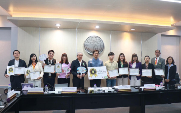 CMU CCDC รับใบประกาศ​เกียรติคุณ​จากจังหวัดเชียงใหม่ จากการสนับสนุน​จัดทำแพลตฟอร์ม​ห้องลดฝุ่นเชียงใหม่ 