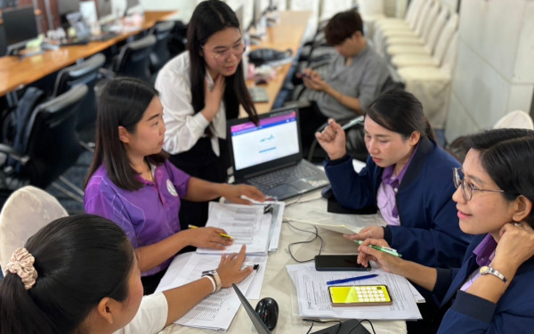 หน่วยวิจัย 3E CMU ร่วมกับ TGO ดำเนินการทวนสอบข้อมูลคาร์บอนฟุตพริ้นท์ขององค์กร ณ สำนักงานเทศบาลตำบลแม่สาย จังหวัดเชียงราย