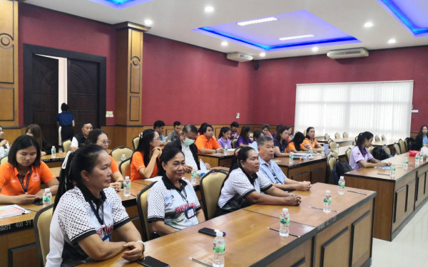 หน่วยวิจัย 3E CMU ร่วมกับ TGO ดำเนินการทวนสอบข้อมูลคาร์บอนฟุตพริ้นท์ขององค์กร ณ สำนักงานเทศบาลตำบลจอมพล จังหวัดราชบุรี