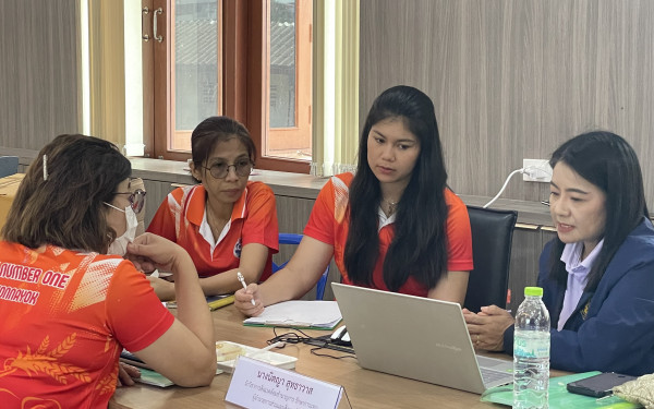 หน่วยวิจัย 3E CMU ร่วมกับ TGO ดำเนินการทวนสอบข้อมูลคาร์บอนฟุตพริ้นท์ขององค์กร ณ สำนักงานเทศบาลเมืองนครนายก จังหวัดนครนายก