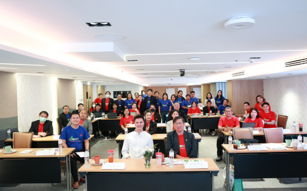 หน่วยวิจัย 3E CMU ร่วมเป็นวิทยากรอบรมเชิงปฏิบัติการ “การเตรียมความพร้อมบุคลากรของมหาวิทยาลัยเทคโนโลยีรัตนโกสินทร์ เพื่อมุ่งสู่ความเป็นกลางทางคาร์บอน (Carbon Neutrality) ของหน่วยงาน”