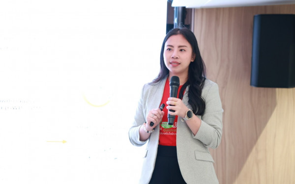 หน่วยวิจัย 3E CMU ร่วมเป็นวิทยากรอบรมเชิงปฏิบัติการ “การเตรียมความพร้อมบุคลากรของมหาวิทยาลัยเทคโนโลยีรัตนโกสินทร์ เพื่อมุ่งสู่ความเป็นกลางทางคาร์บอน (Carbon Neutrality) ของหน่วยงาน”