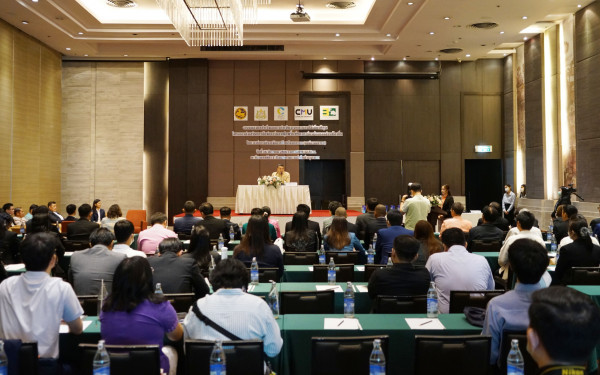 3E ร่วมกับ อบก. จัดงานแถลงผลสำเร็จผลการดำเนินงาน “โครงการส่งเสริมการจัดทำคาร์บอนฟุตพริ้นท์ขององค์กรปกครองส่วนท้องถิ่น” และมอบโล่เกียรติคุณ