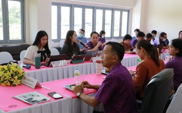 หน่วยวิจัยเพื่อการจัดการพลังงานและเศรษฐนิเวศ เป็นวิทยากรให้กับเทศบาลตำบลสันผักหวาน ภายใต้โครงการลดก๊าซเรือนกระจกของเทศบาล