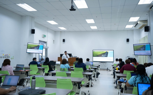 หน่วยวิจัยเพื่อการจัดการพลังงานและเศรษฐนิเวศ เป็นวิทยากรบรรยายความรู้ ในโครงการอบรมเชิงปฏิบัติการในหลักสูตร 