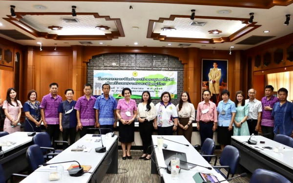 หน่วยวิจัยเพื่อการจัดการพลังงานและเศรษฐนิเวศ มหาวิทยาลัยเชียงใหม่ (3E cmu) เป็นวิทยากรให้กับเทศบาลนครพิษณุโลก ภายใต้โครงการการจัดทำคาร์บอนฟุตพริ้นท์สำหรับเทศบาลนครพิษณุโลก