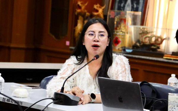 หน่วยวิจัยเพื่อการจัดการพลังงานและเศรษฐนิเวศ มหาวิทยาลัยเชียงใหม่ (3E cmu) เป็นวิทยากรให้กับเทศบาลนครพิษณุโลก ภายใต้โครงการการจัดทำคาร์บอนฟุตพริ้นท์สำหรับเทศบาลนครพิษณุโลก