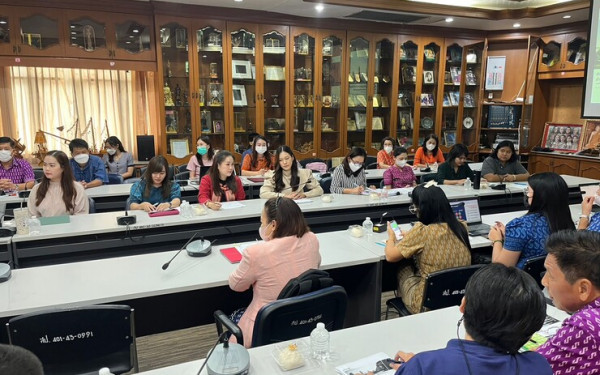 หน่วยวิจัยเพื่อการจัดการพลังงานและเศรษฐนิเวศ มหาวิทยาลัยเชียงใหม่ (3E cmu) เป็นวิทยากรให้กับเทศบาลนครพิษณุโลก ภายใต้โครงการการจัดทำคาร์บอนฟุตพริ้นท์สำหรับเทศบาลนครพิษณุโลก