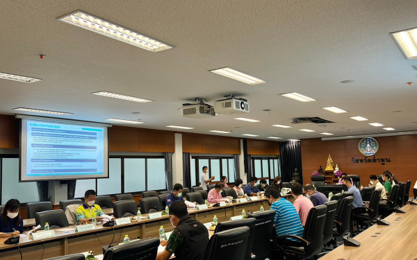หน่วยวิจัยเพื่อการจัดการพลังงานและเศรษฐนิเวศ มหาวิทยาลัยเชียงใหม่ (3E) ร่วมกับสำนักงานทรัพยากรธรรมชาติและสิ่งแวดล้อมจังหวัดลำพูน ประชุมคณะทำงานด้านการเปลี่ยนแปลงสภาพภูมิอากาศระดับจังหวัด (จังหวัดลำพูน) ครั้งที่ 3/2566