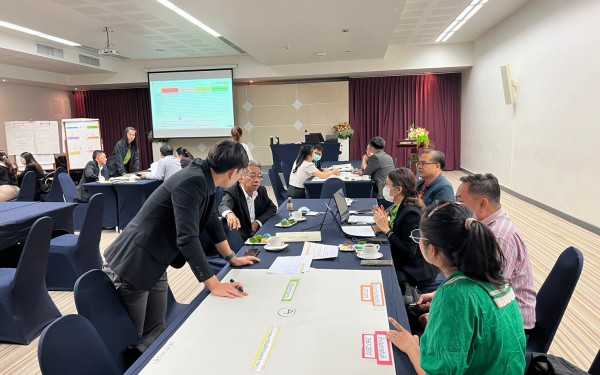 หน่วยวิจัย 3E ร่วมกับสำนักงานทรัพยากรธรรมชาติและสิ่งแวดล้อมจังหวัดเชียงใหม่ จัดประชุมระดมความคิดเห็นเพื่อจัดทำมาตรการและแผนปฏิบัติการปรับตัวต่อผลกระทบจากการเปลี่ยนแปลงสภาพภูมิอากาศ (Focus group)