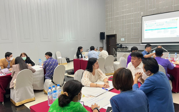 หน่วยวิจัย 3E ร่วมกับสำนักงานทรัพยากรธรรมชาติและสิ่งแวดล้อมจังหวัดอุตรดิตถ์ จัดประชุมระดมความคิดเห็นเพื่อจัดทำมาตรการและแผนปฏิบัติการปรับตัวต่อผลกระทบจากการเปลี่ยนแปลงสภาพภูมิอากาศ (Focus group)