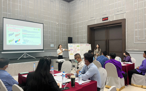 หน่วยวิจัย 3E ร่วมกับสำนักงานทรัพยากรธรรมชาติและสิ่งแวดล้อมจังหวัดอุตรดิตถ์ จัดประชุมระดมความคิดเห็นเพื่อจัดทำมาตรการและแผนปฏิบัติการปรับตัวต่อผลกระทบจากการเปลี่ยนแปลงสภาพภูมิอากาศ (Focus group)